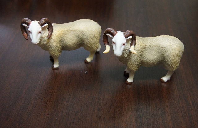 File:Toyotaro-moro-design-goats.jpg